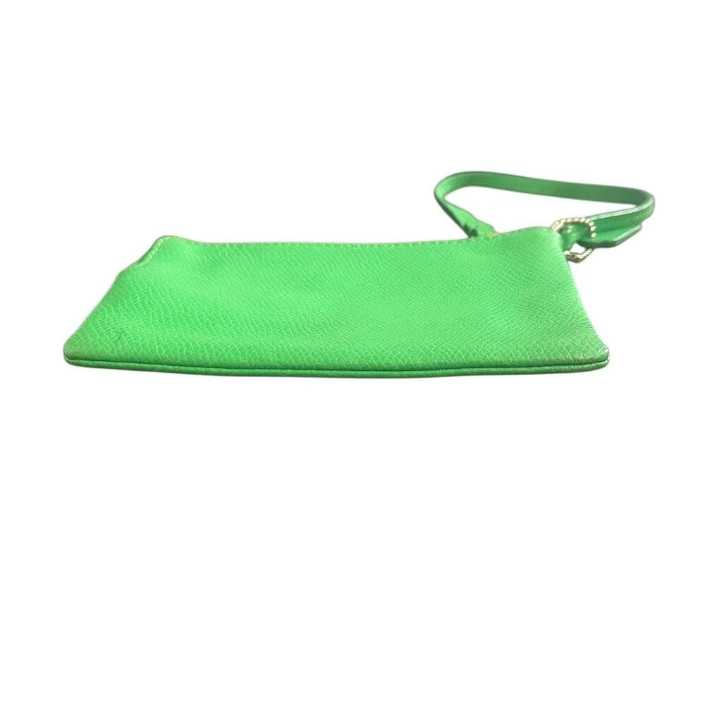 Coach Green Wristlet Small Pebbled Leather Corner Zip Wallet Purse